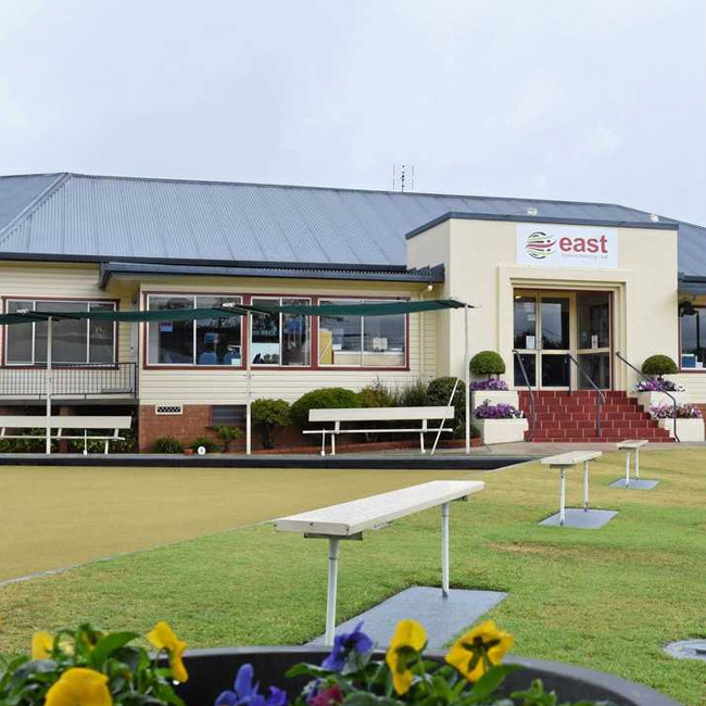 photo of the exterior and entry to East-Lismore-Bowling-Club