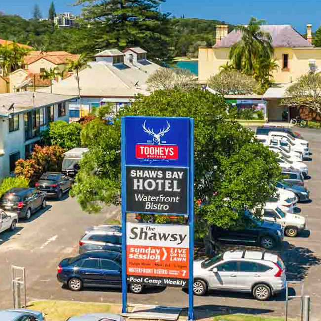 Painters Balina East. photo from the street looking to the front of the Shaws-Bay-Hotel-East-Ballina